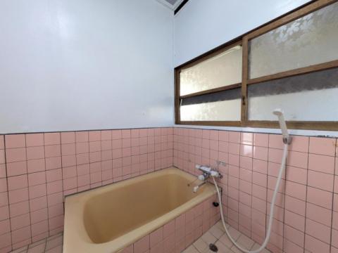 バス・シャワールーム　広々浴室！