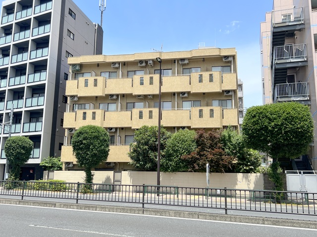 建物外観　★重厚な鉄筋コンクリート造★