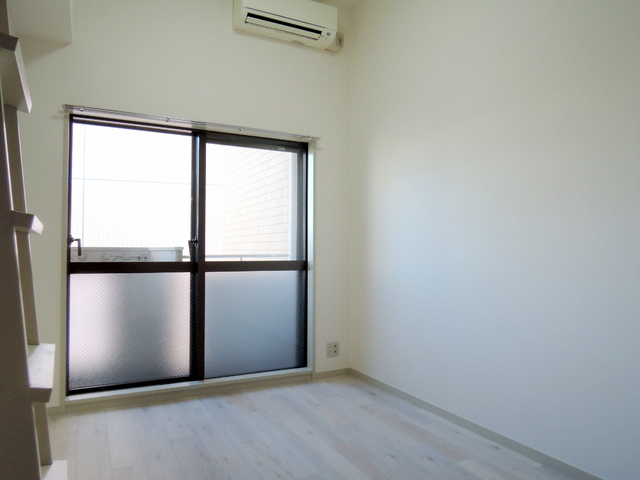 居室・リビング　★別号室の写真です　明るいフローリングのお部屋です★