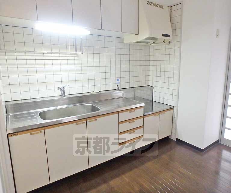 キッチン　うれしいワイドサイズのキッチン