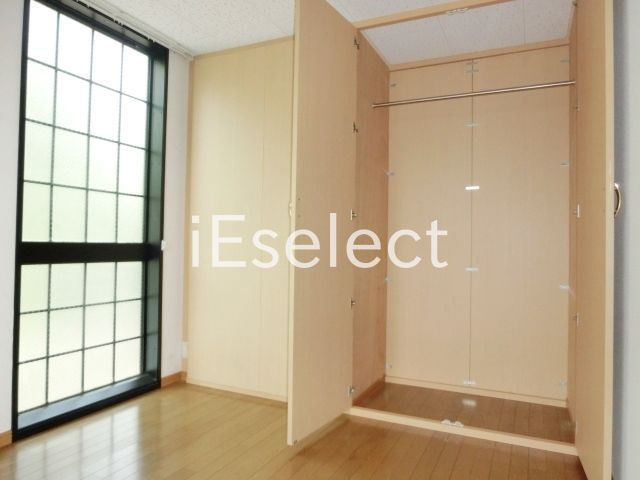 その他部屋・スペース　角部屋２面採光です