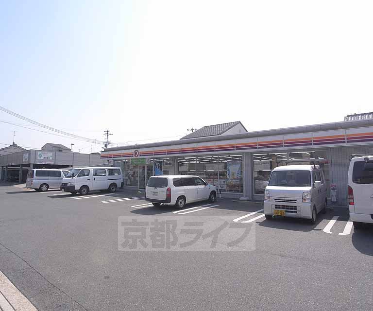 コンビニ　サークルＫ師団街道深草店（コンビニ）まで98m