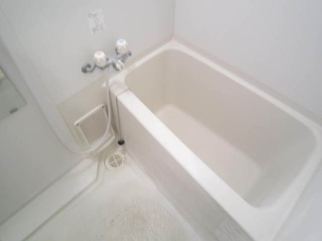 バス・シャワールーム　うれしい浴室乾燥機付バス