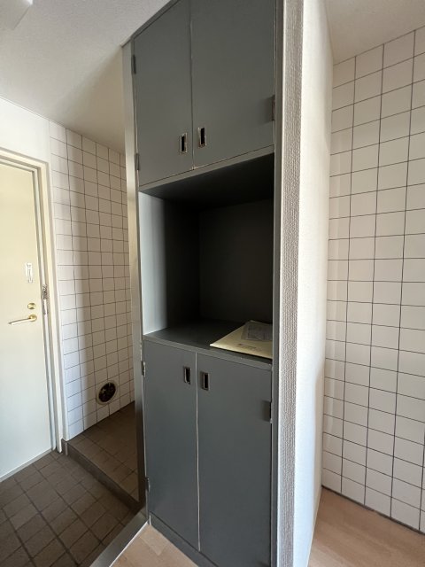 玄関　同物件別号室の写真です。