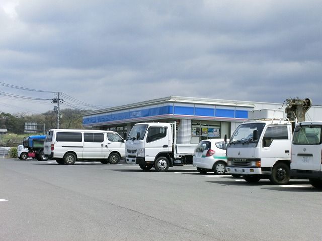 コンビニ　ロ ソン　三豊山本町店（コンビニ）まで1498m