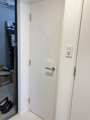 玄関　落ち着いた玄関です