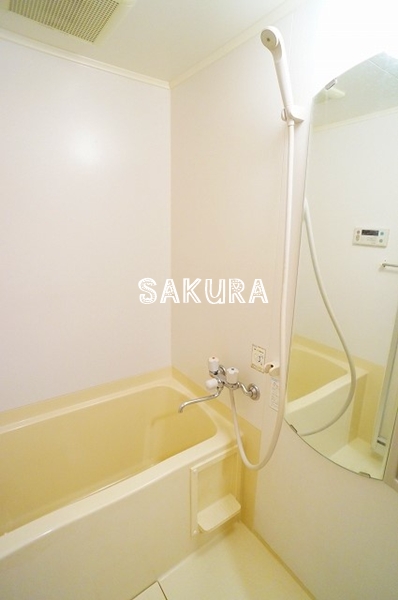 バス・シャワールーム　日々の疲れを癒すお風呂です♪