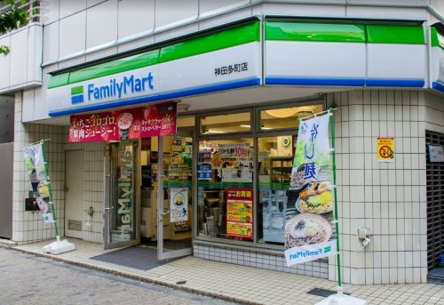 コンビニ　ファミリーマート 神田多町店（コンビニ）まで186m