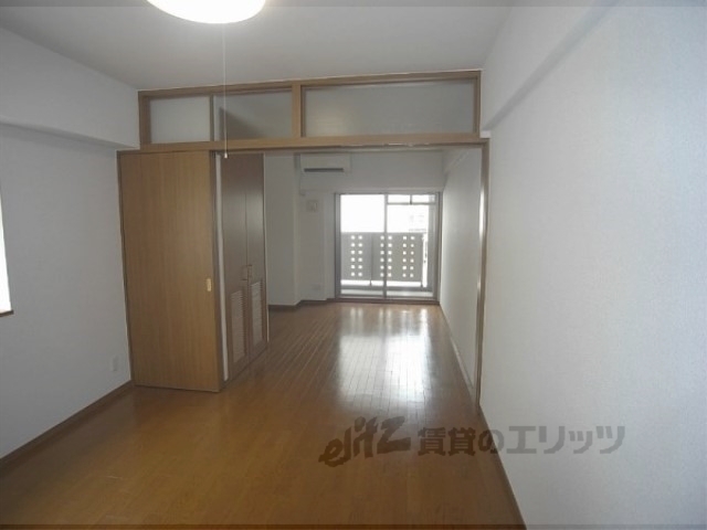 居室・リビング　居室