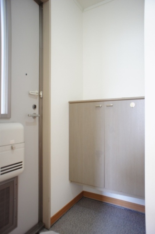 玄関　図面と現状に相違がある場合には現状を優先