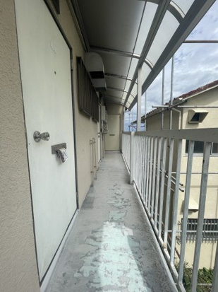 玄関　※別部屋参考写真