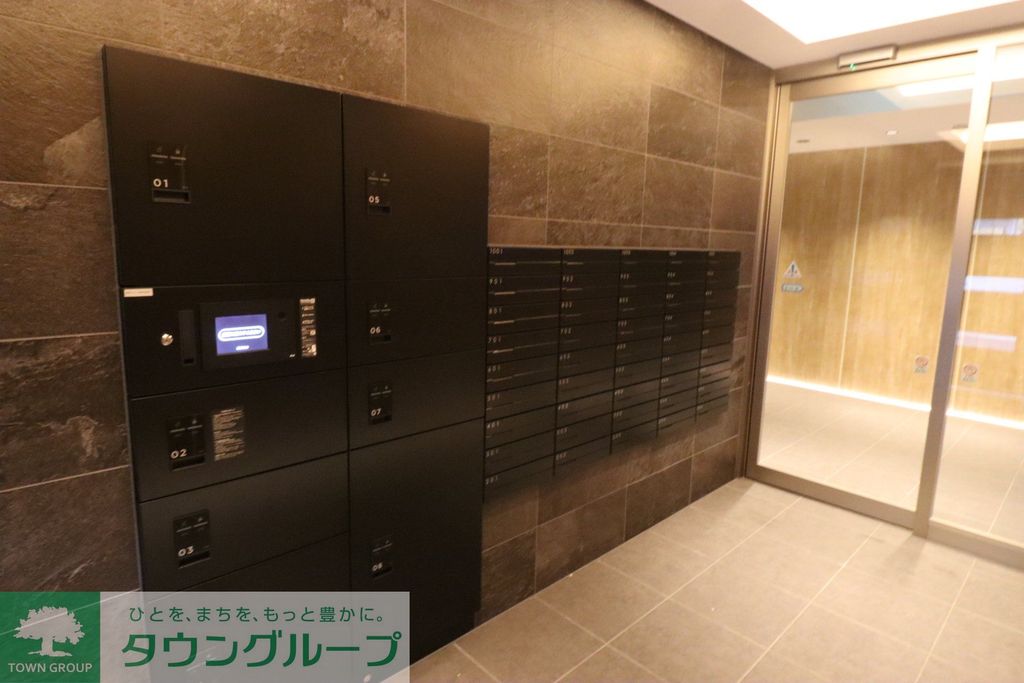 エントランス　エントランス