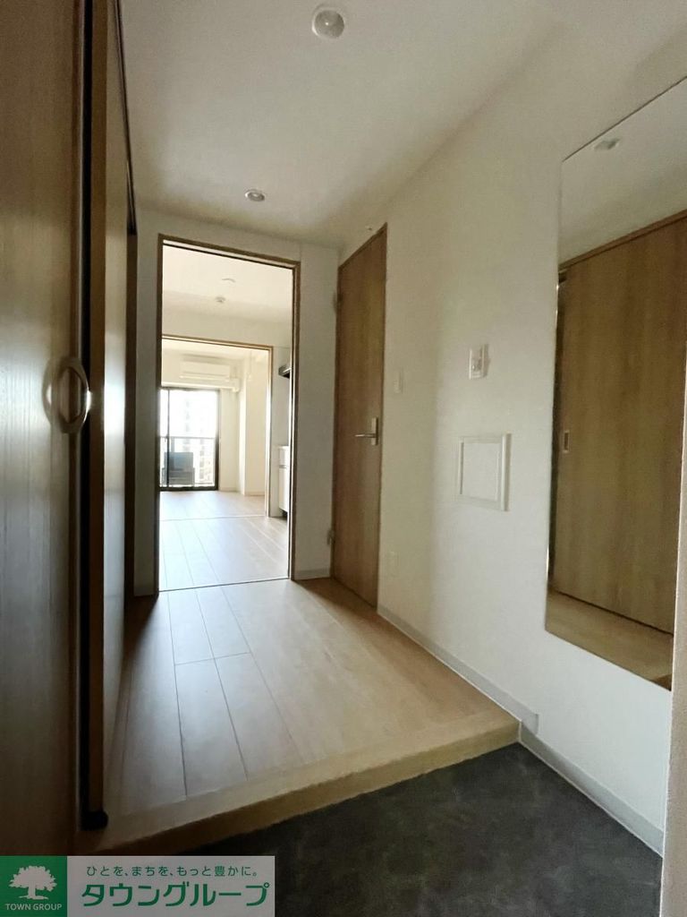 玄関　リビング/居室