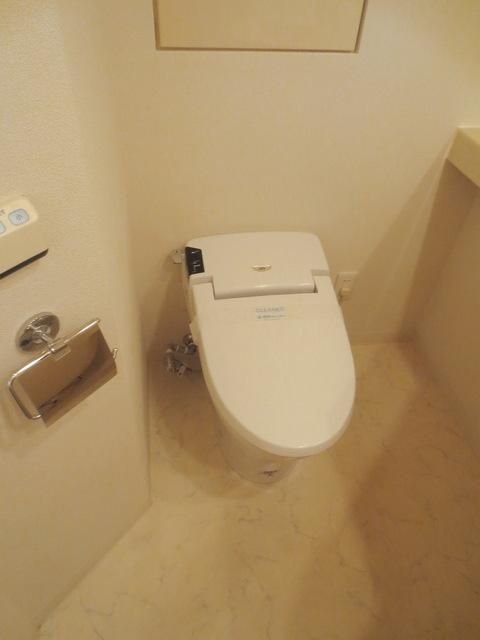 トイレ　★温水洗浄便座あります★