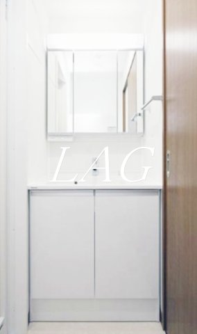 洗面設備　独立洗面台です。