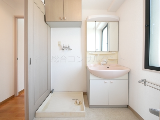 洗面設備　洗髪洗面化粧台