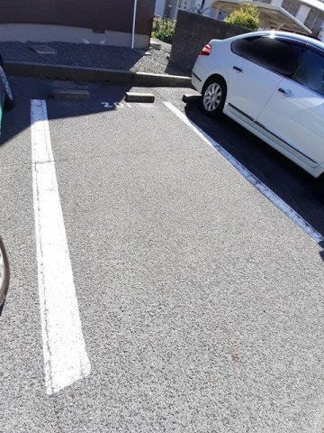 駐車場　駐車スペースもあります