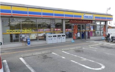 その他　ミニストップ香良洲店（その他）まで554m