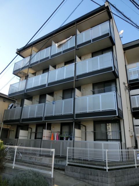 建物外観　バルコニー側からの外観です