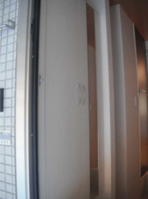 玄関　図面と現状に相違がある場合には現状を優先