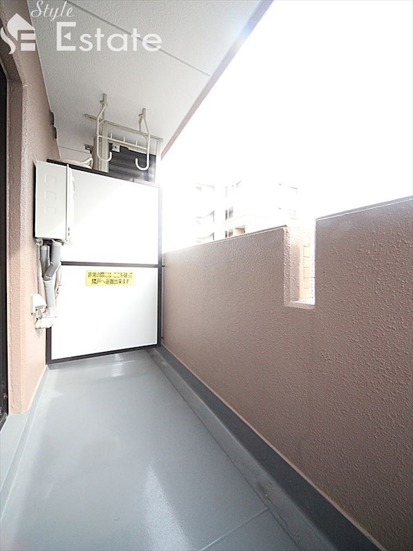 バルコニー　バルコニー