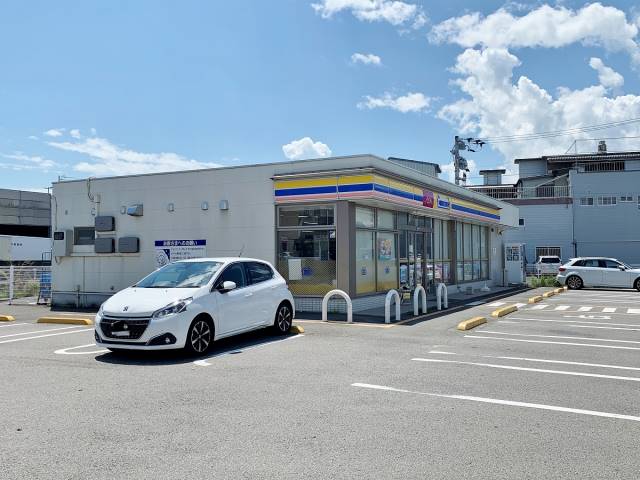 コンビニ　ミニストップ徳島北沖洲店（コンビニ）まで692m