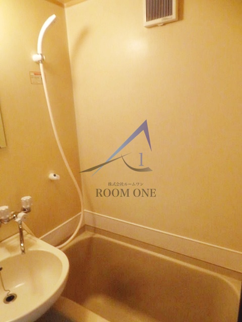 バス・シャワールーム　お風呂です。