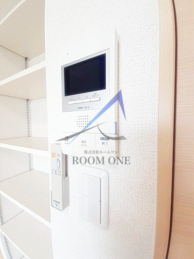 セキュリティ　モニター付きインターホンです。