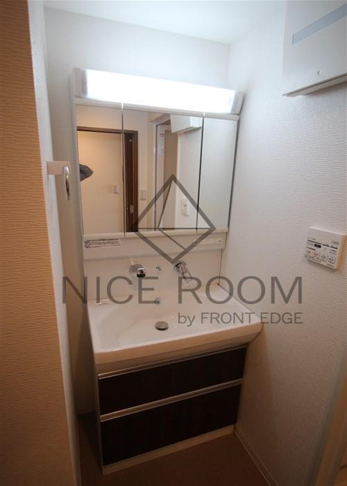 洗面設備　ラ・フェスタ真田山　独立洗面台