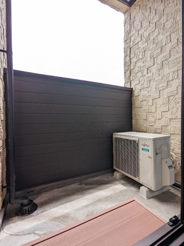 バルコニー　図面と現状に相違がある場合には現状を優先