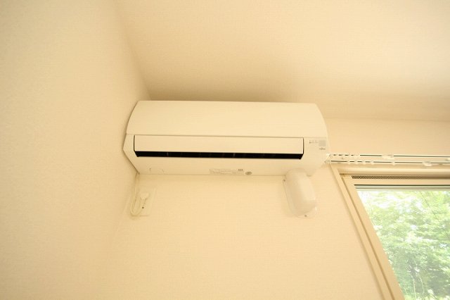 その他設備　エアコンです(2台付き)