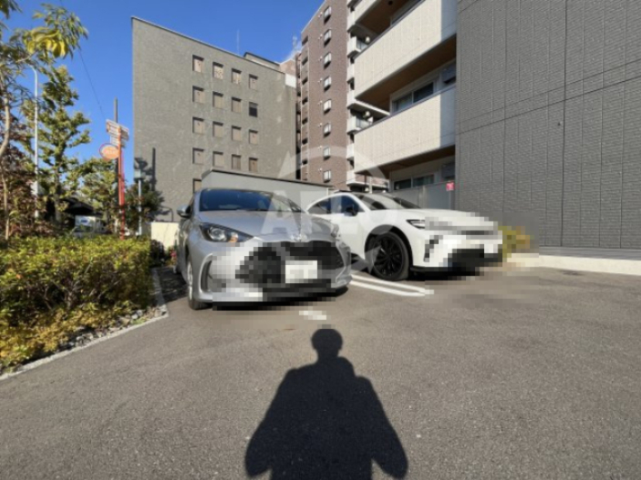 駐車場　トリシア江坂　駐車場