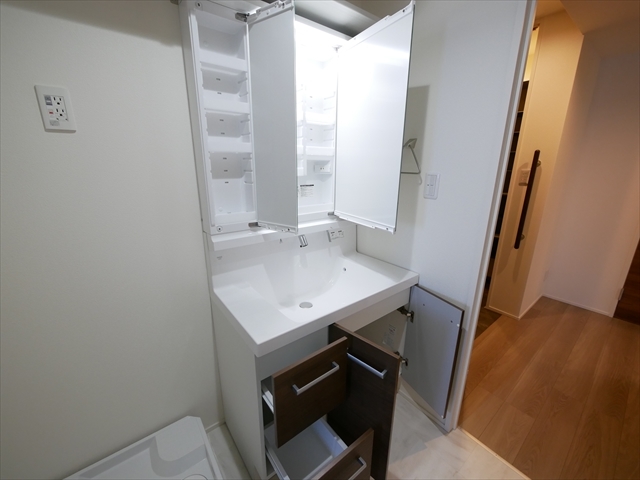 洗面設備　シャンプードレッサー洗面