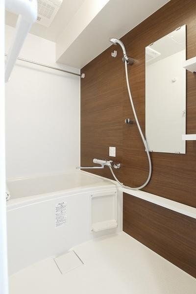 バス・シャワールーム　室内