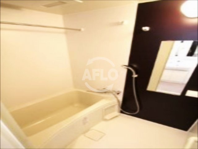 バス・シャワールーム　ファーストフィオーレ心斎橋イースト　浴室