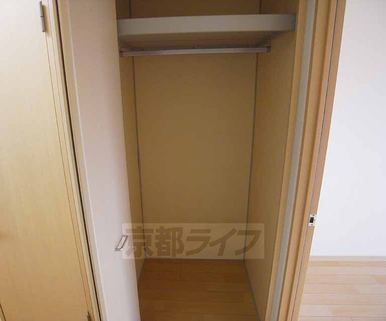 収納　廊下にはクローゼットがあります。