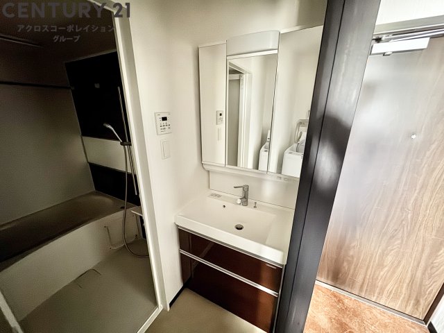 洗面設備　洗髪洗面化粧台付き♪