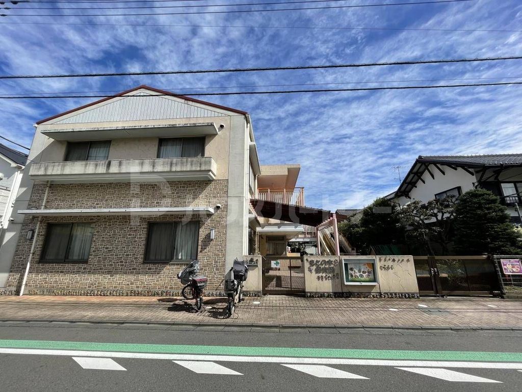 幼稚園・保育園　もとの木保育園（幼稚園・保育園）まで330m