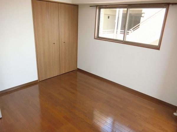 その他部屋・スペース　明るい洋室！