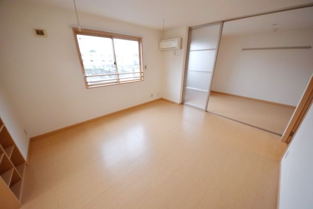 その他部屋・スペース　★扉を開けると広々使えます★