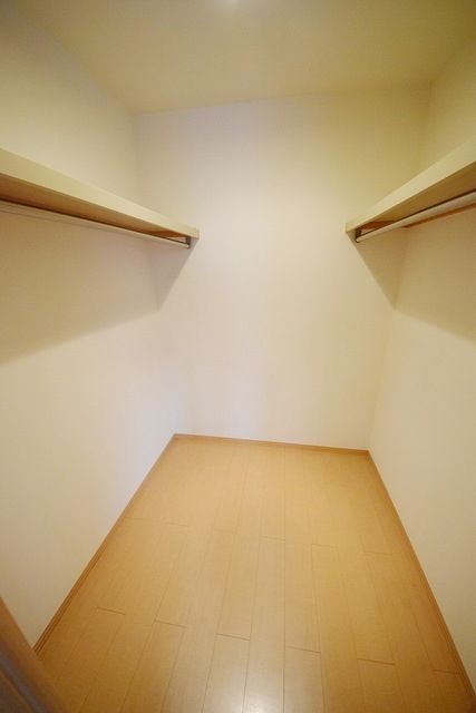 収納　★奥行きのあるウォークインで荷物がたっぷり入ります★