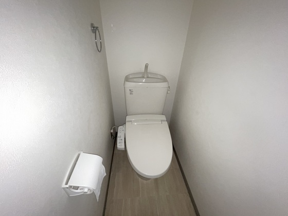 トイレ　※別部屋の写真です