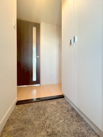 玄関　プレサンス梅田北デイズ