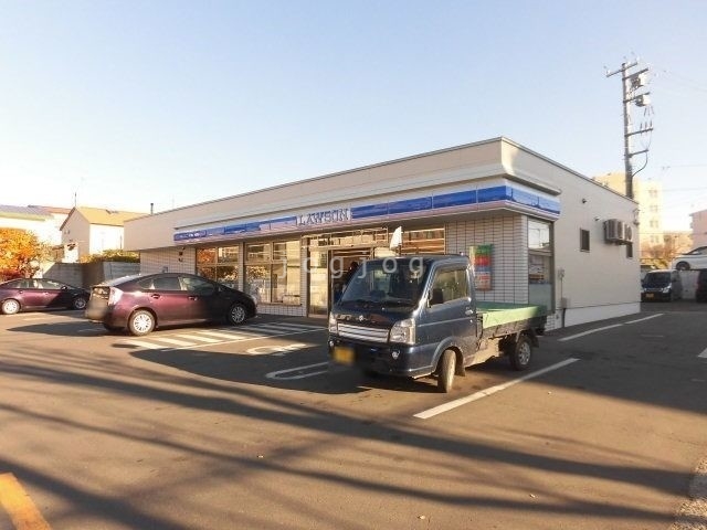 コンビニ　ローソン 釧路浦見店（コンビニ）まで748m