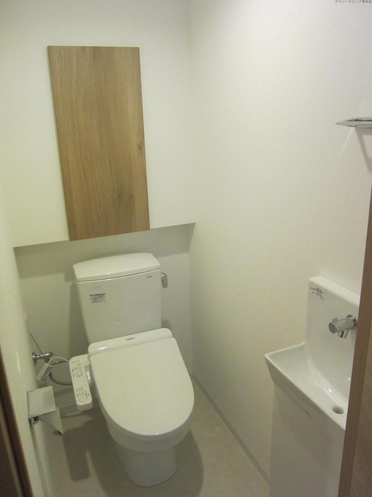 トイレ　トイレ