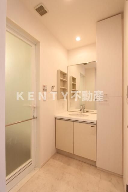 洗面設備　忙しい朝には欠かせない洗面所です