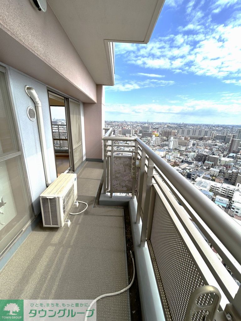 バルコニー　南東バルコニ：南から東向きに撮影