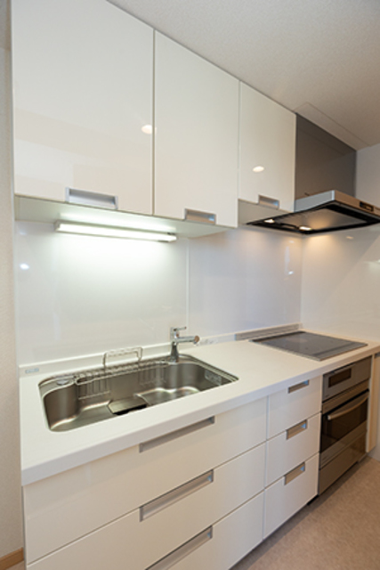 キッチン　※写真は同タイプ住戸です。