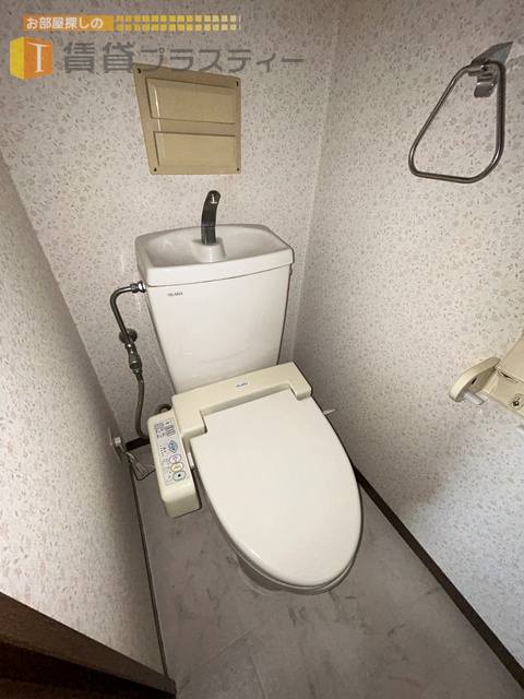 トイレ　癒しのシャワー付き空間