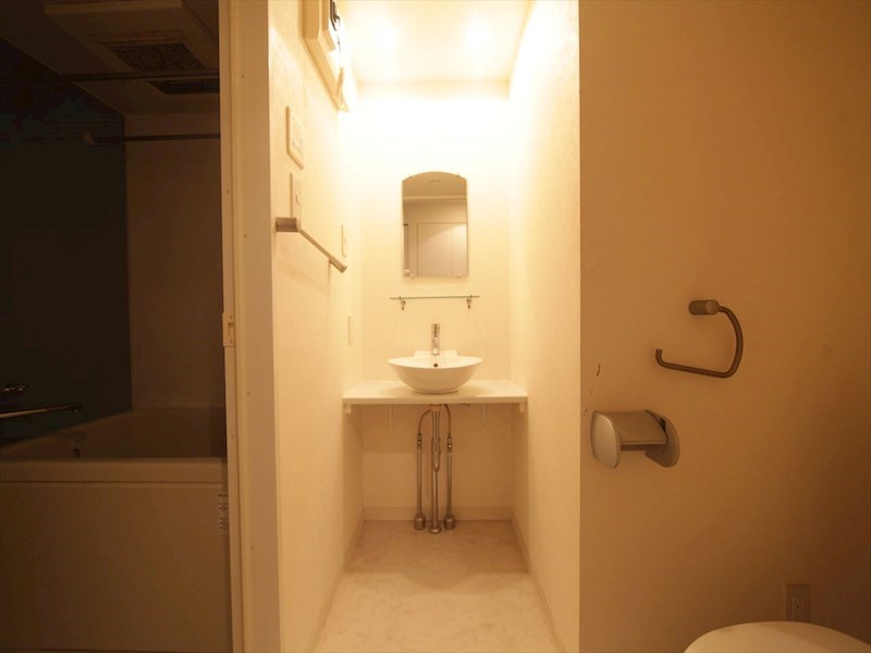 洗面設備　脱衣所　オシャレな独立洗面台